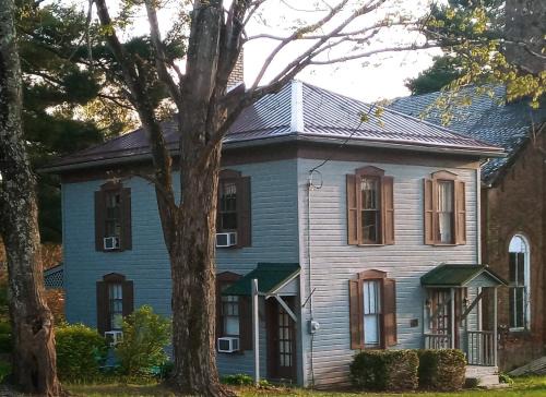 Deersville House | 1800's Victorian Patriot House