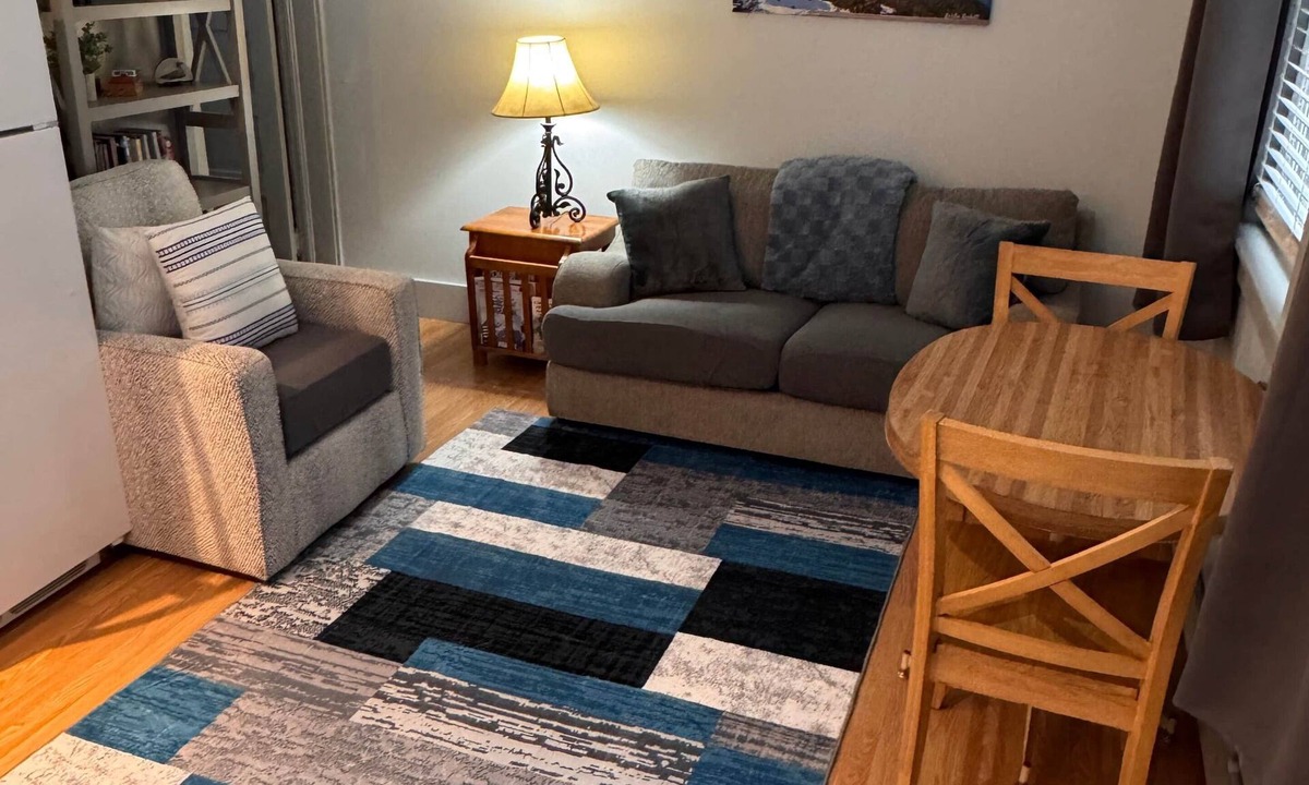 Cordova Apartment | 1st Street Hideout, 1st Street Hideout in Cordova