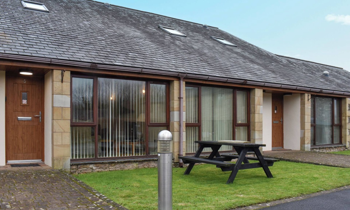Tewitfield Cottage | 2 bedroom accommodation in Carnforth