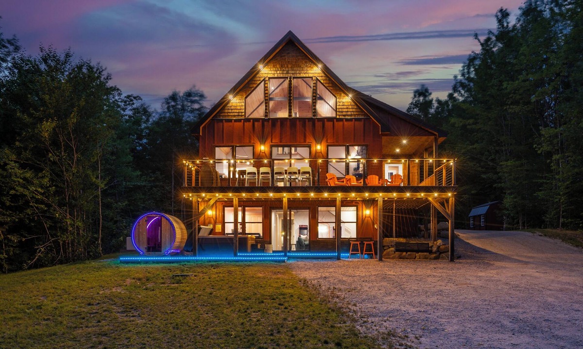 Bethel Ski Chalet | 2 Chalets Sleep 29! Pano Views, Hot Tubs, Saunas, Game Rooms & Fire Pits