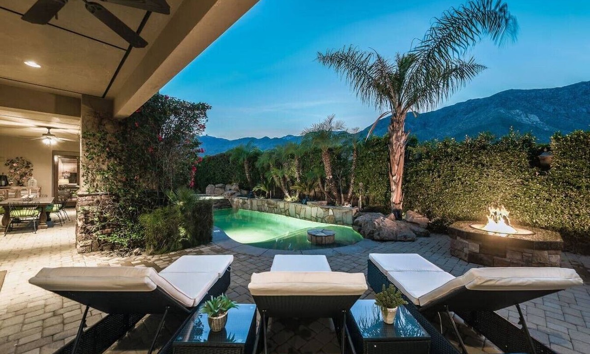 Palm Springs House | 5 BR Custom Mediterranean Estate In Andreas Hills, 5 King Beds Putting Green.
