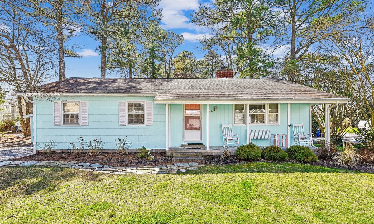 Bethany Beach Cottage | Activities included up to $300 FREE PER WEEK! NEW LISTING 2024! Walk to the Beach! Family friendly comfy & cozy Bethany Beach vacation home with all the cottage charm imaginable!
