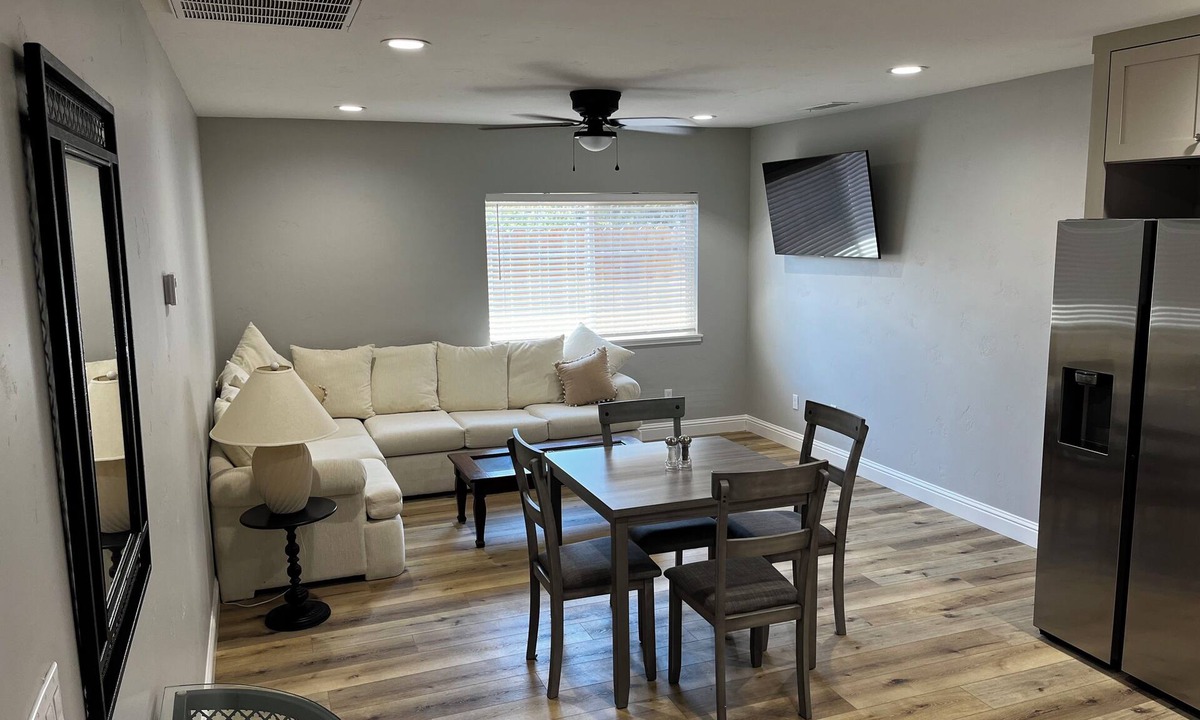 Hughson Condo | Adorable 1-bedroom unit in peaceful Hughson. Absolutely great location