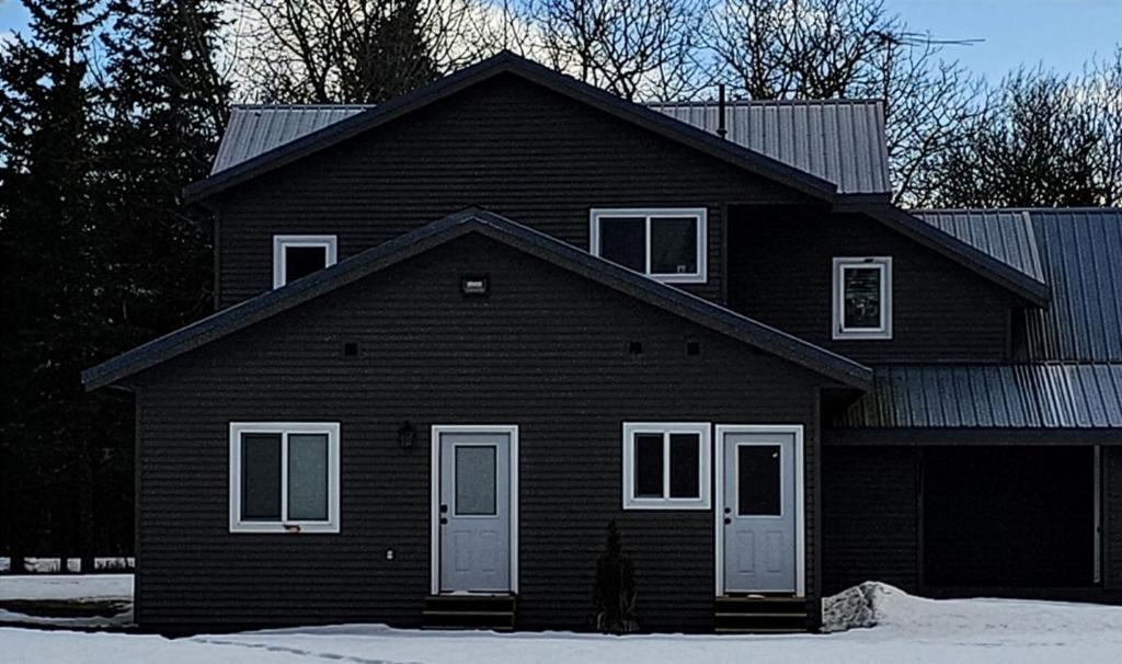 Cohoe Apartment | Alaska Summers-Apartment-Near Mouth of Kasilof