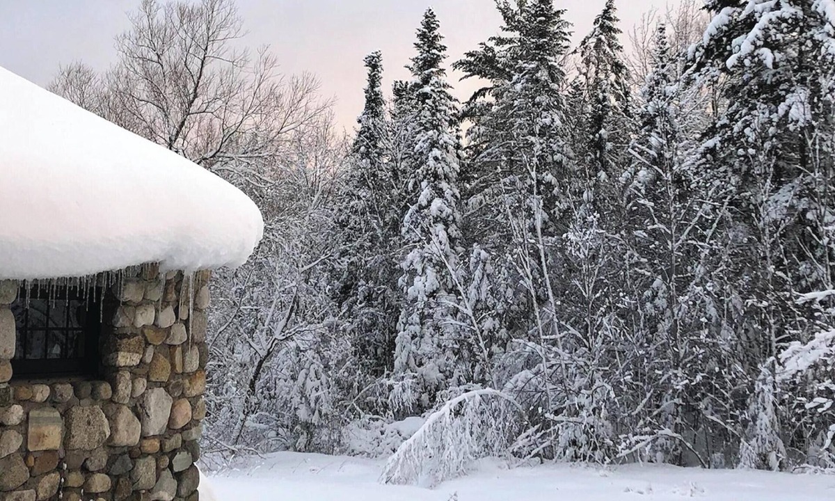 Rumford Center Cottage | Alpine Sanctuary ~ The Great Northern Tea Haus ~ European flair, woodland locale