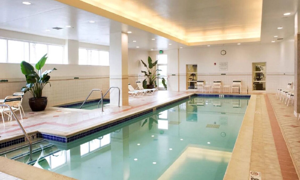 Emeryville Hotel | Always a Great Idea To Unwind! w/Pool, Pet-Friendly, Near Haas Pavilion!
