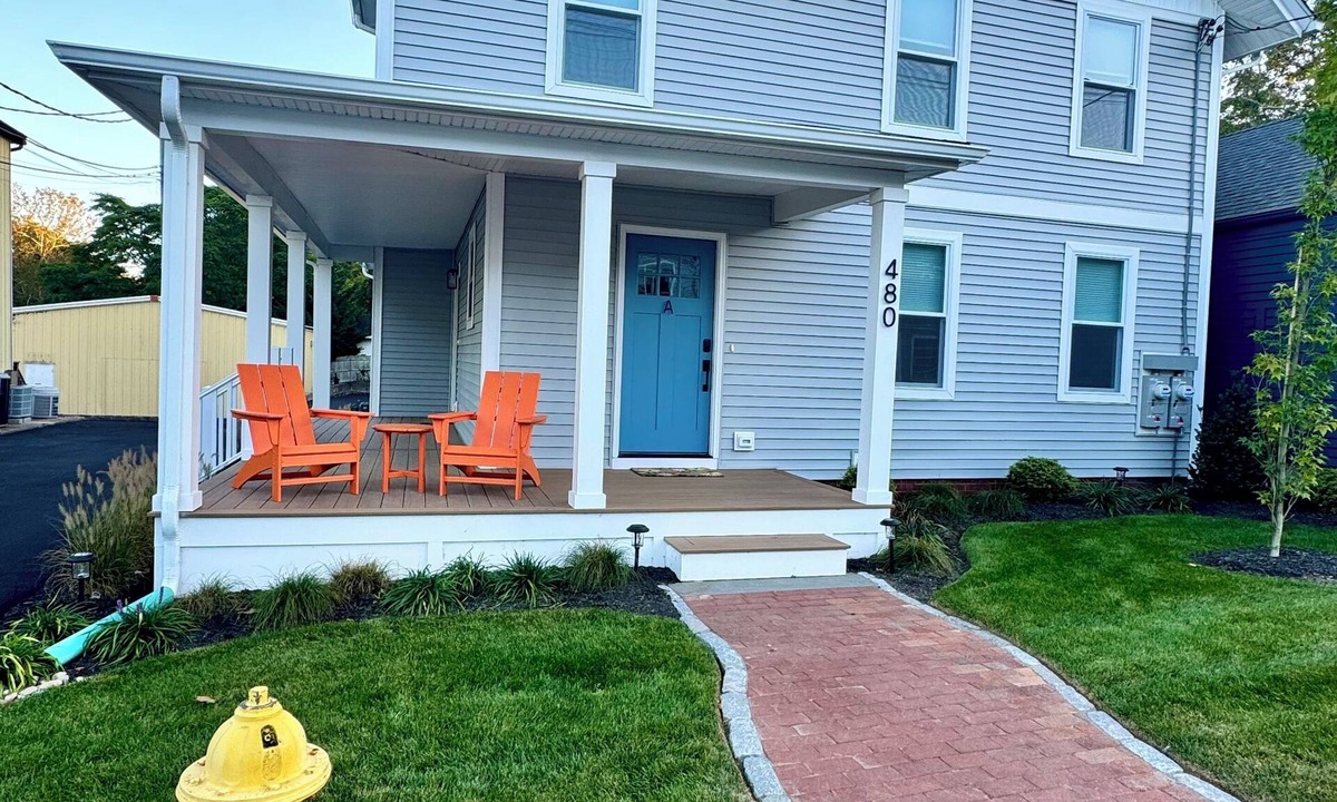 Wakefield-Peacedale Condo | Beautiful 3-bedroom, 2-bath condo located in downtown Wakefield!