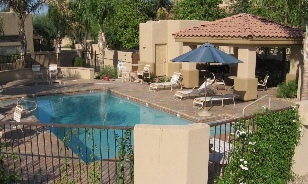 Central Scottsdale House | Beautiful central Scottsdale location, golf, restaurants and very convenient.