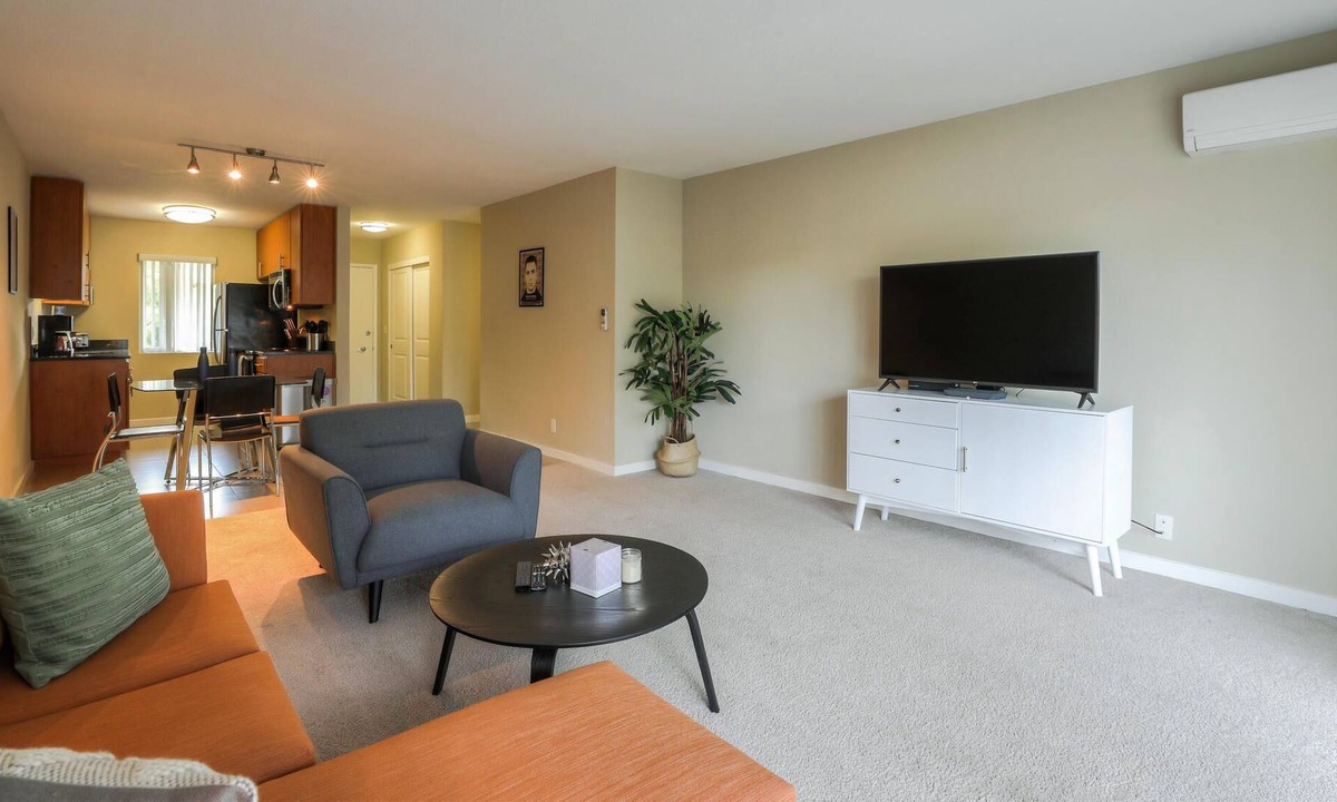 Cupertino Apartment | Beautiful Cupertino 2BR Apt with Amenities