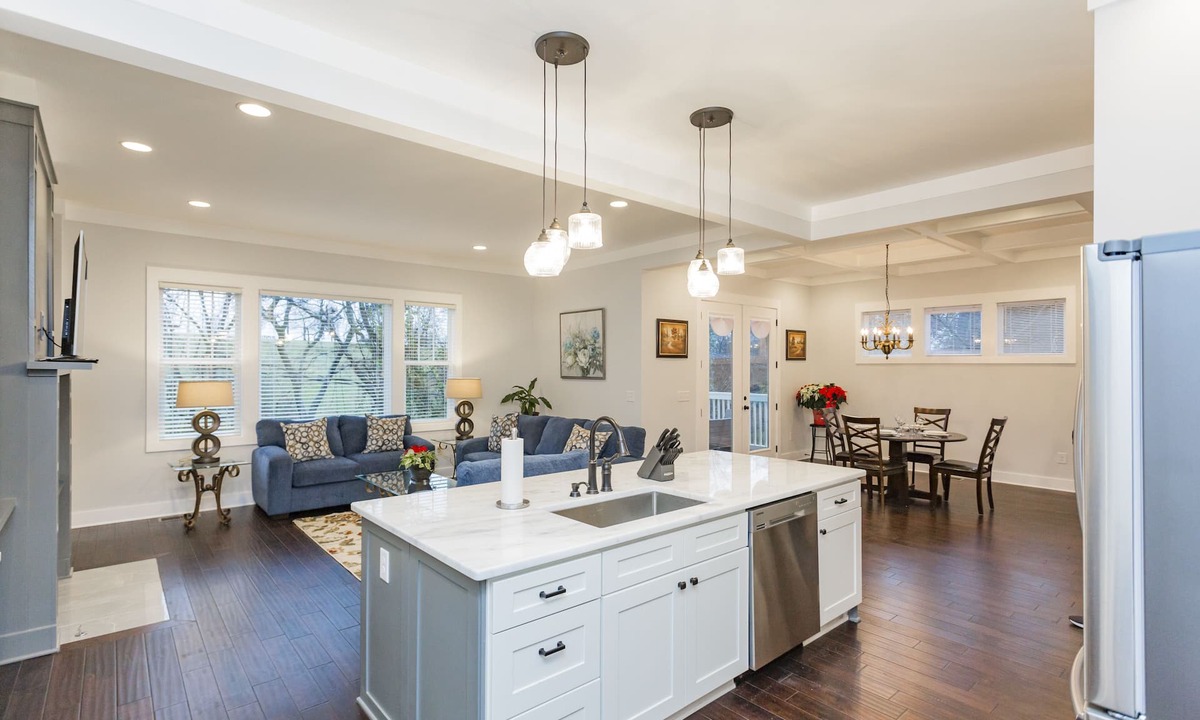 Shelby Hills House | Beautiful Luxury Vacation Home in Heart of Nashville