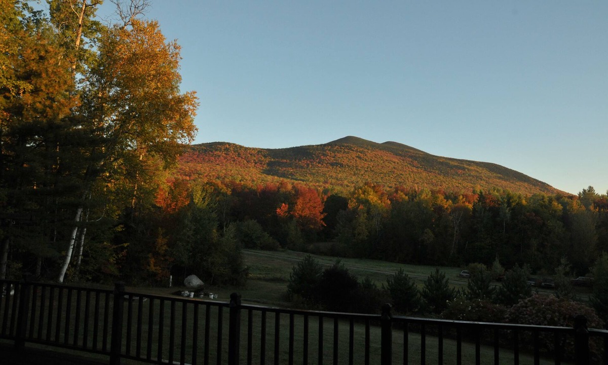 East Central Franklin House | Beautiful vacation home in the Western Mountains of Maine