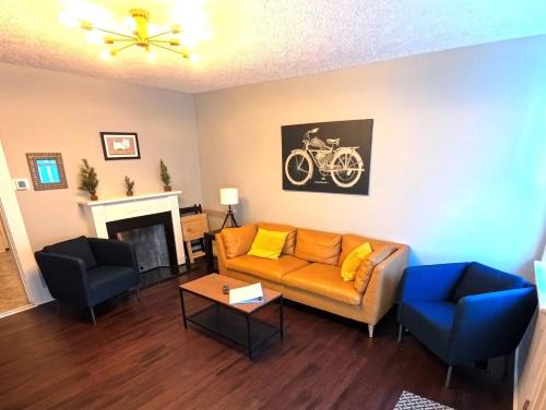 German Village House | Blenkner BungalowGVillagePetsOK