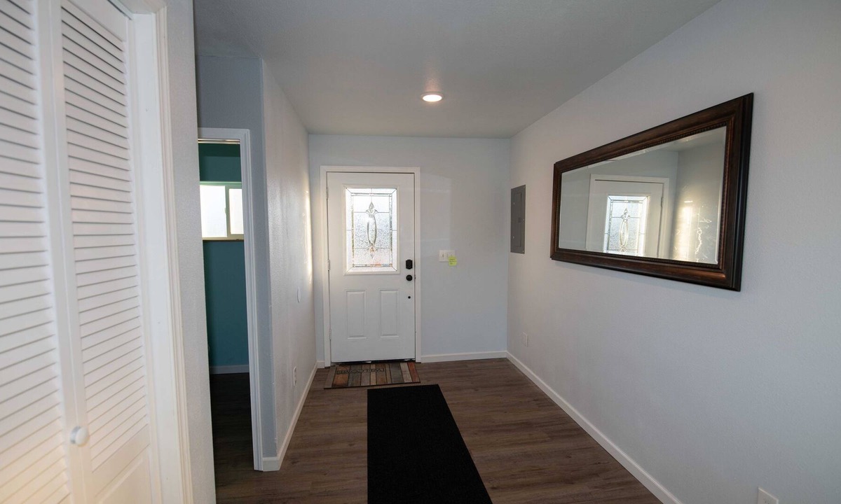 Happy Valley House | Brand new 3 bedroom 2 1/2 bath house on the Kenai Peninsula
