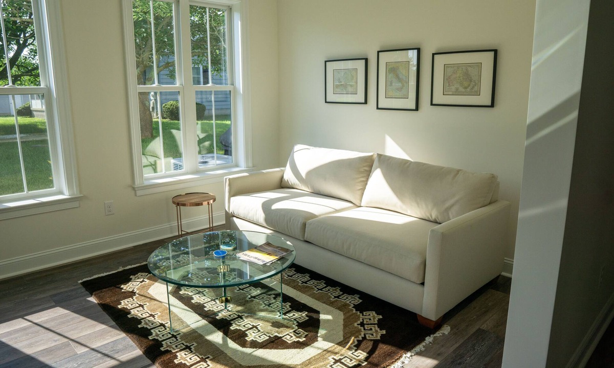 Ocean View House | Bright and Airy Townhouse 5 Minutes from the Beach