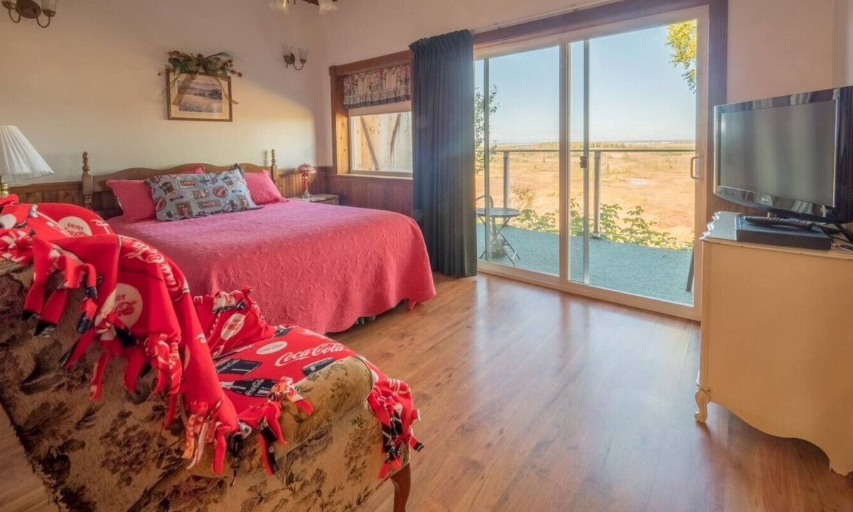 Kalifornsky House | Brown and Hawkins in Diamond M Ranch