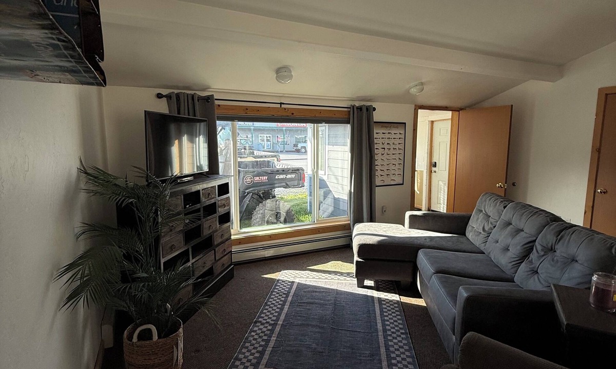 Kodiak Apartment | Budget Conscious Family Friendly Vacation Rental