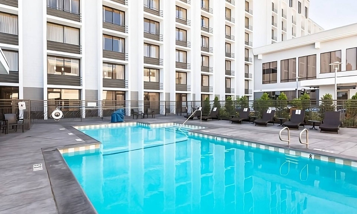 San Jose Hotel | Budget-Friendly Stay! Outdoor Fireplace, Near Rosemary Gardens Park