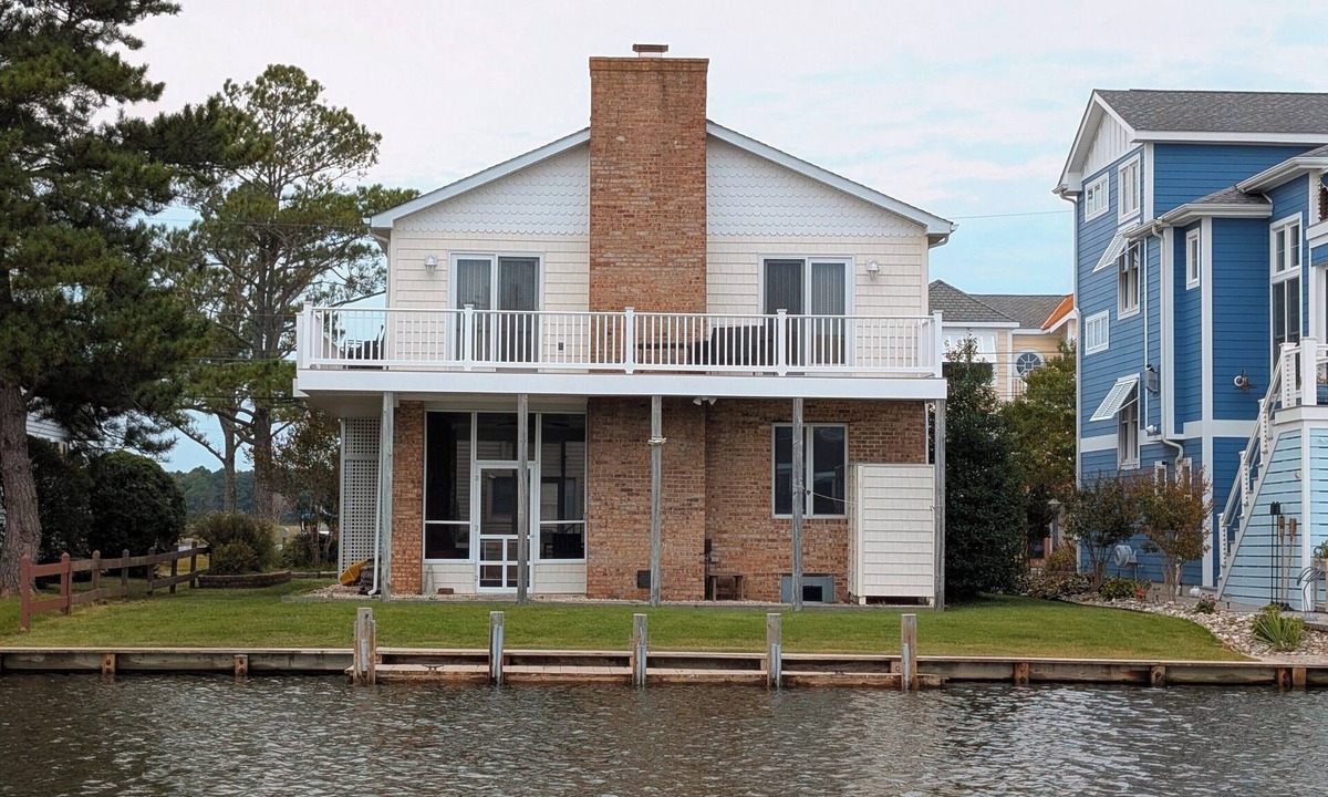 South Bethany Harbor House | Canalfront Retreat w/Dock, Kayaks & Screened Porch – Pet-Friendly!