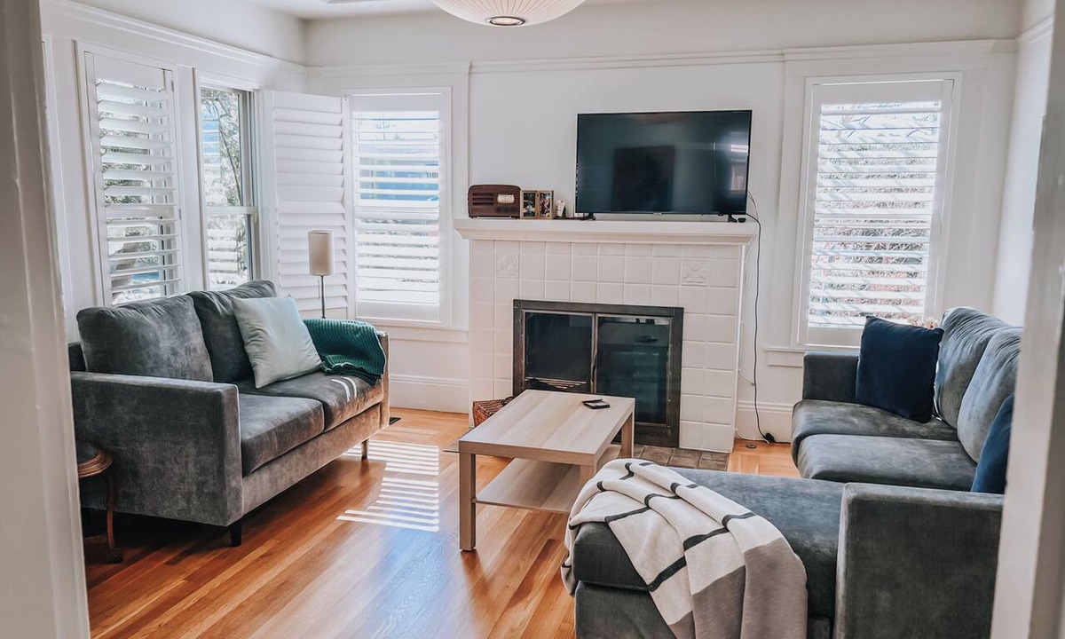 Piedmont Avenue House | Charming 1-bedroom house walking distance to Piedmont Ave