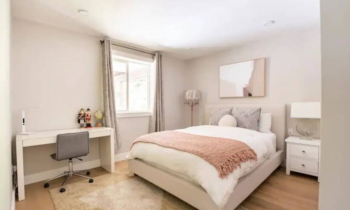 Daly City Apartment | Charming 2-bedroom apartment in lovely Daly City perfect for relaxing