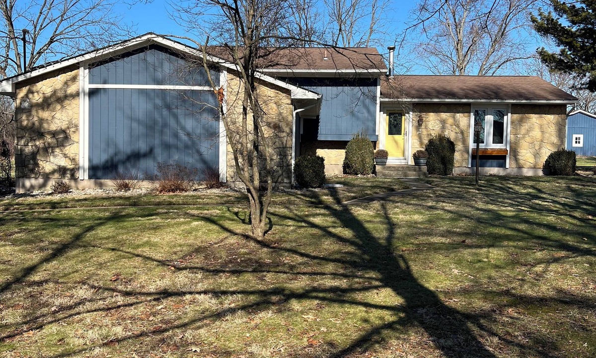 Oxford House | Charming 4-bedroom house in enchanting Oxford, Oh. Miami, Spooky Nook.