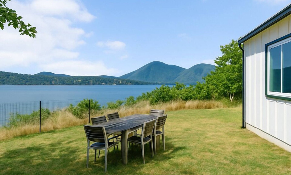Wilbur Springs Cottage | Charming Cottage with Amazing View of Clear Lake