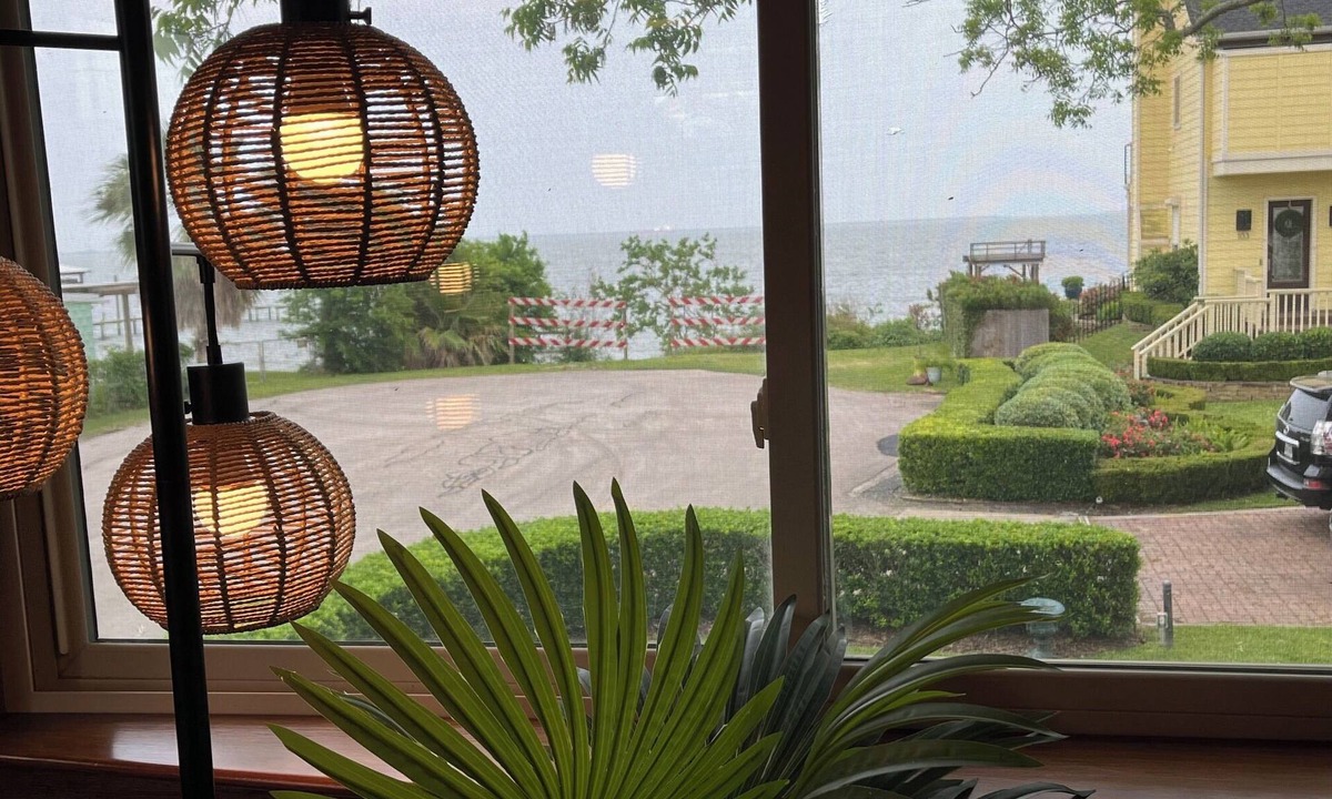 La Porte Cottage | Coastal Cottage with GREAT views! Relax and enjoy nature; Beach Fishing, HOTTUB