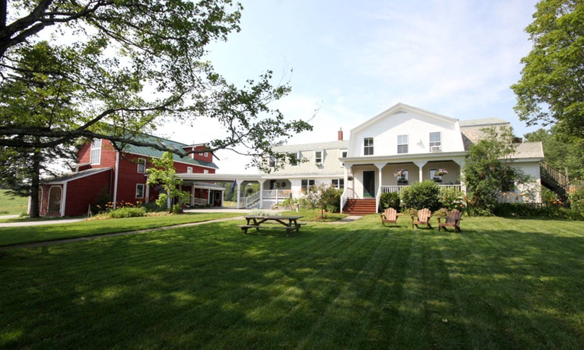 Hallowell Cabin | Comfortable Honeymoon Suite on a Farmstead near Augusta, Maine
