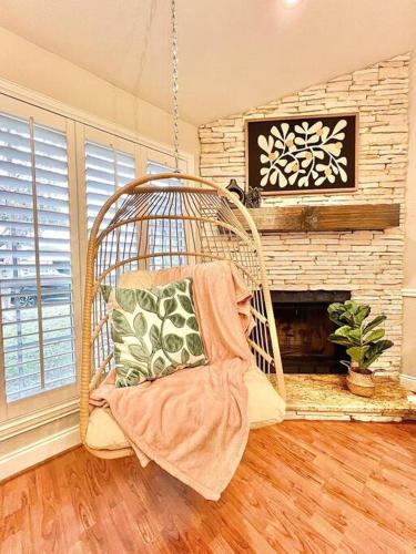Barker House | Comfortable Sleep 08 - Furnished Family Home with Spacious Backyard & Swing