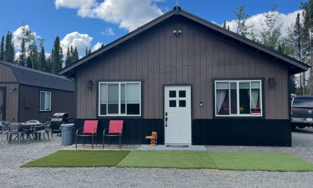 Funny River House | Comfy Funny River retreat close to Soldotna and some of the best fishing holes!