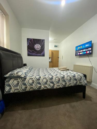 Seisdon Apartment | Comfy private studio Moseley