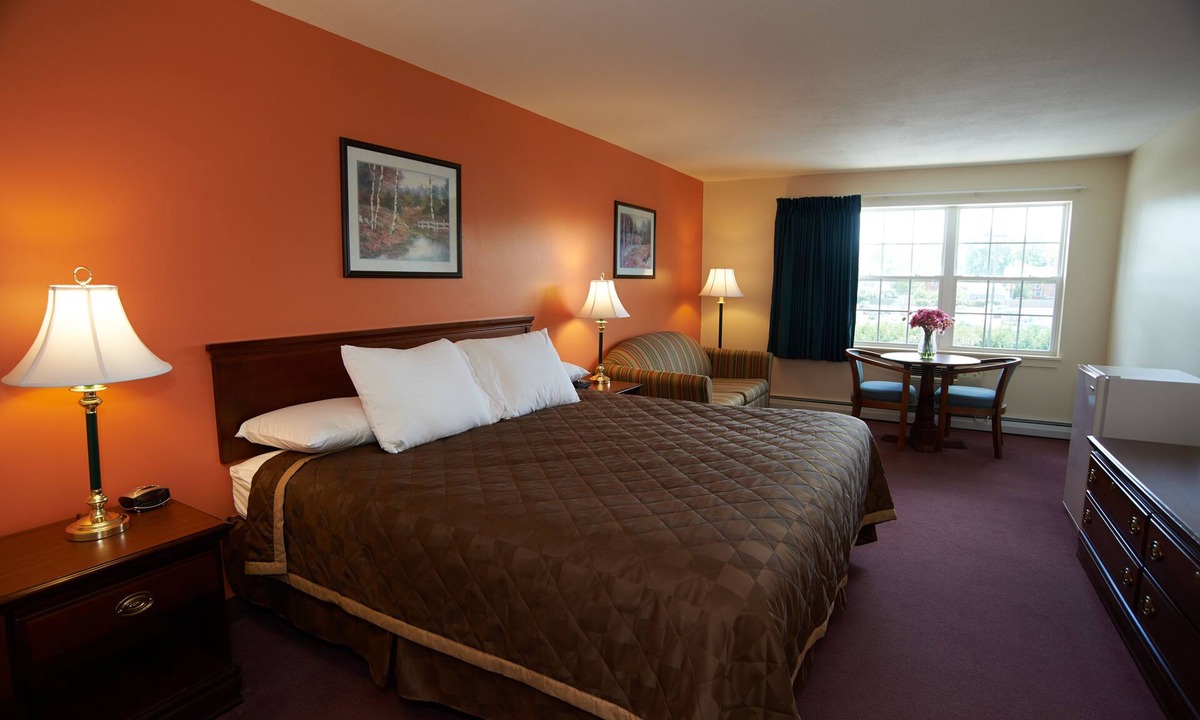 Lancaster Hotel | Coos Motor Inn