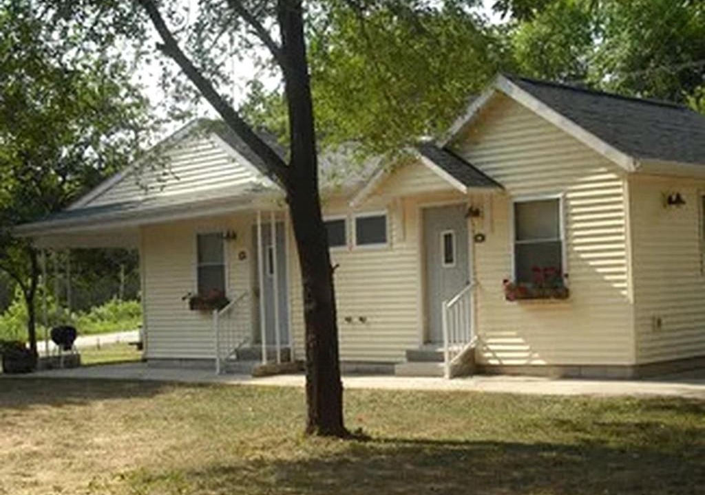 Trempealeau House | Cottage 2
