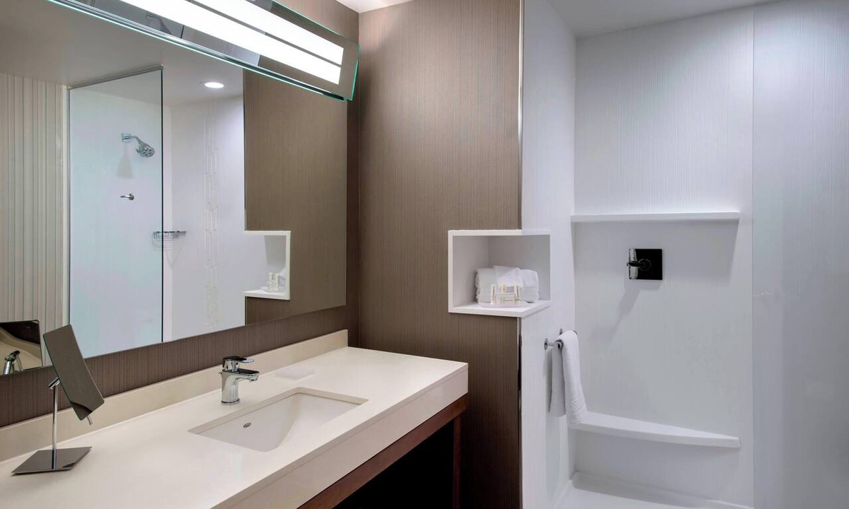 Stockade Historic District Hotel | Courtyard by Marriott Schenectady at Mohawk Harbor