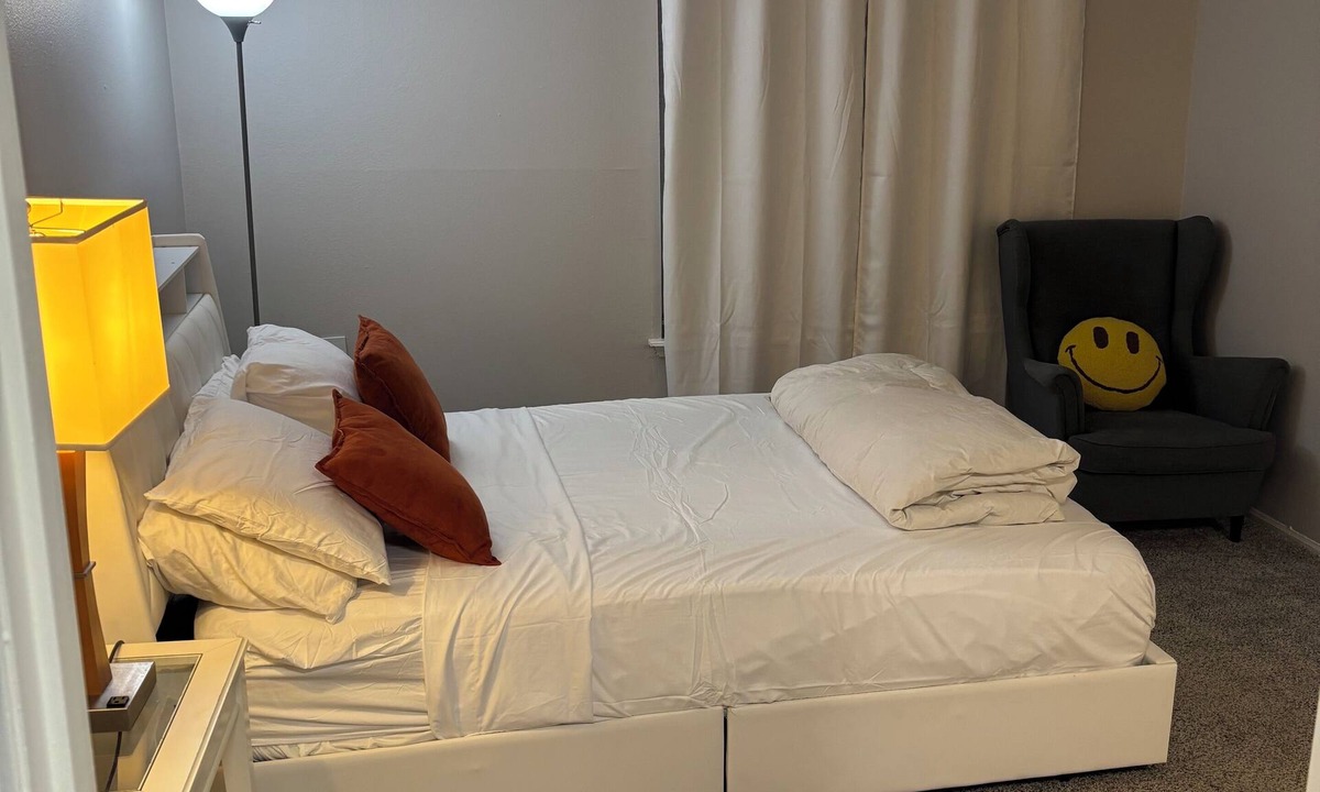 Tuttle West Apartment | Cozy 1-bedroom apartment in superb Dublin