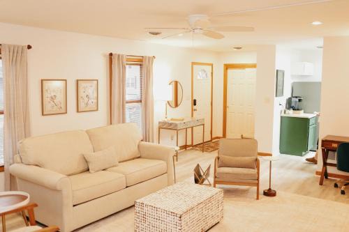 Marysville House | Cozy bungalow in the heart of historic Marysville