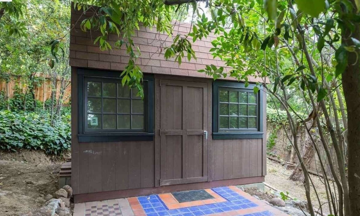 Oakmore Cottage | Cozy Private Cottage in Oakland Hills, Great Street Parking.
