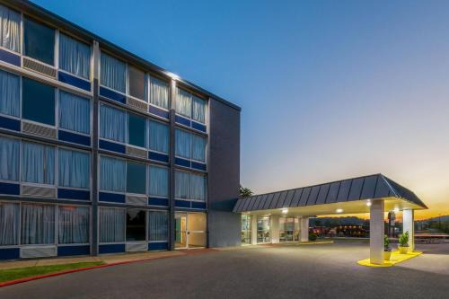 Cambridge Hotel | Days Inn by Wyndham Cambridge