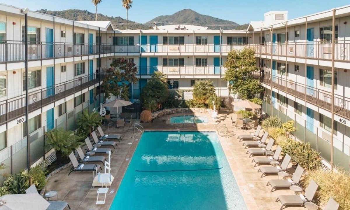 Corte Madera Hotel | Delightful Retreat | Near Golden Gate | Kitchen | Free Parking | Onsite Pool