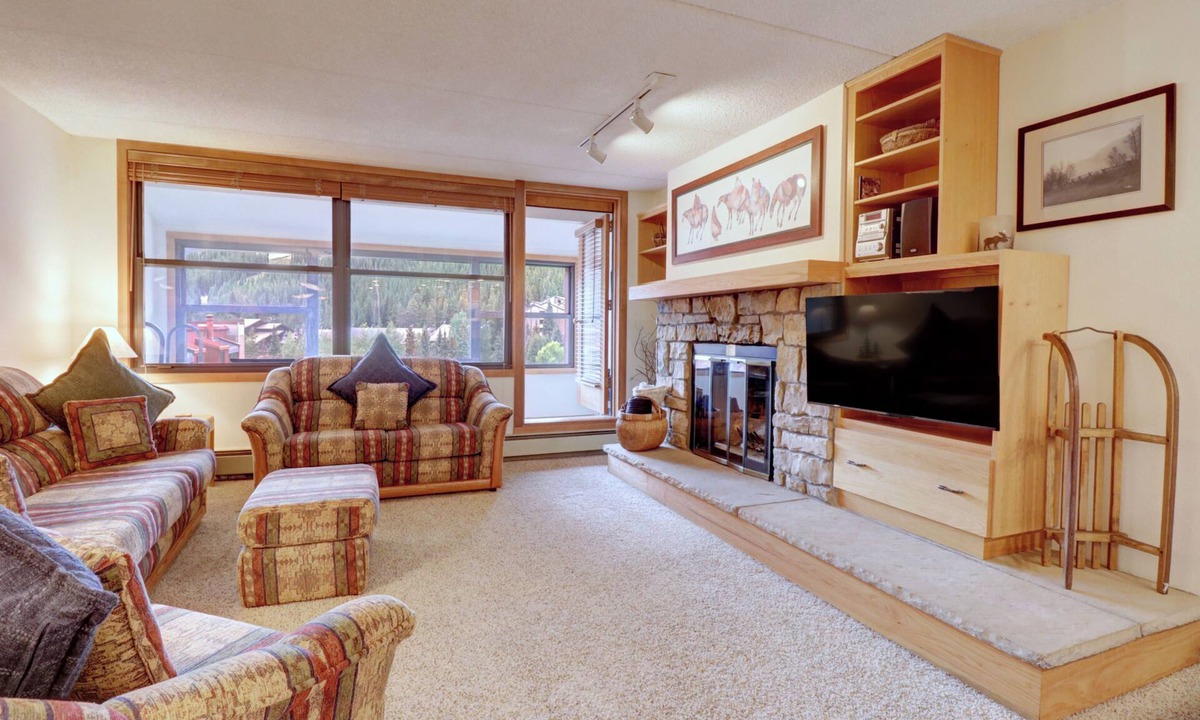 Copper Mountain Village Condo | Dog Friendly Copper Mountain Condo VS453