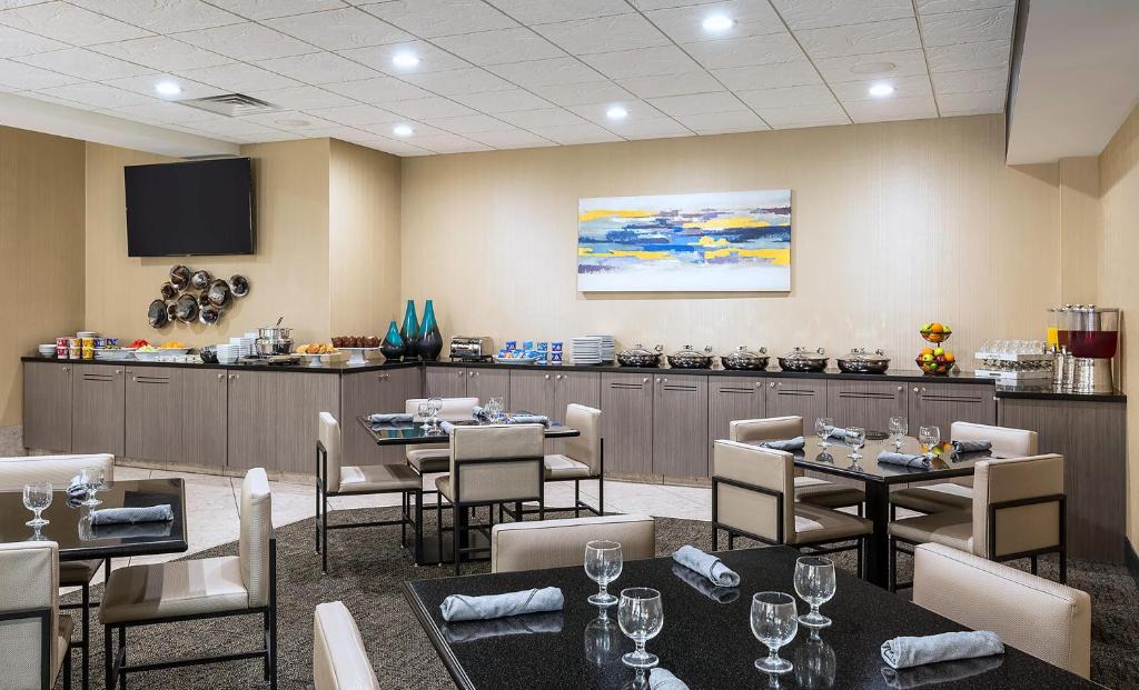 Madison Hotel | DoubleTree by Hilton Madison Downtown
