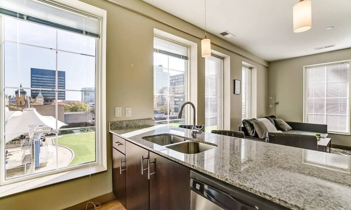 Scioto Mile Apartment | Downtown Park View Apartment
