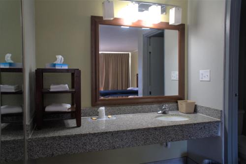 Daphne Hotel | Eastern Shore Motel