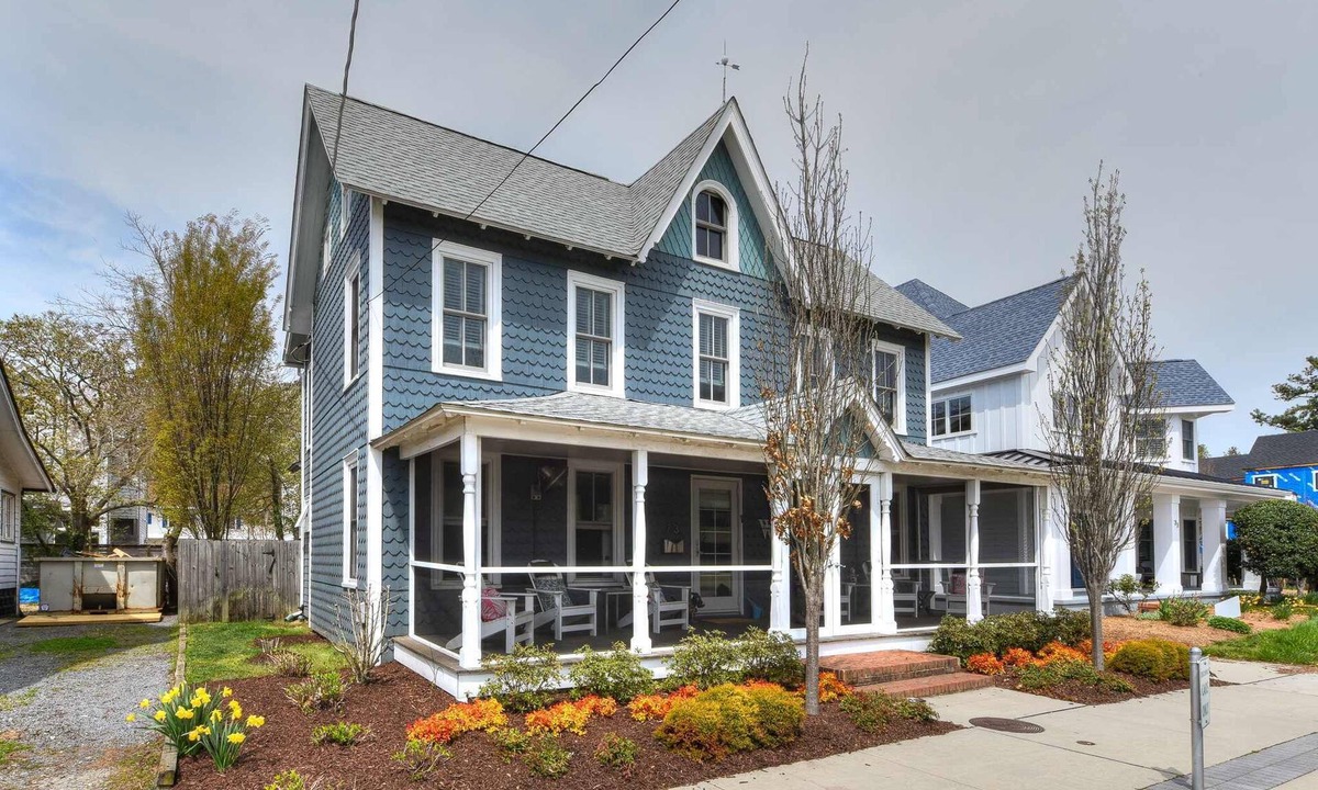 The Pines House | Elegant Single Family Home With Private Pool!