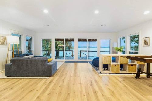 Pointblank House | Family Cove Retreat - newly remodeled!