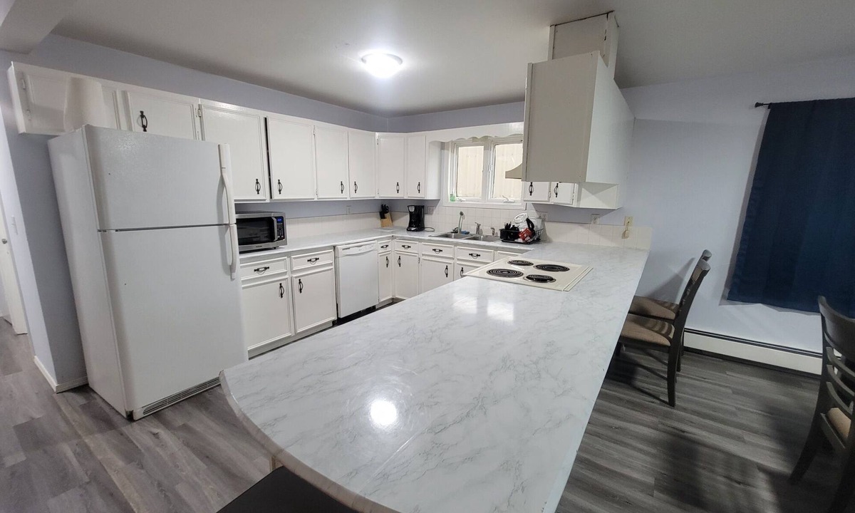 Solomon House | Family Friendly Apartment