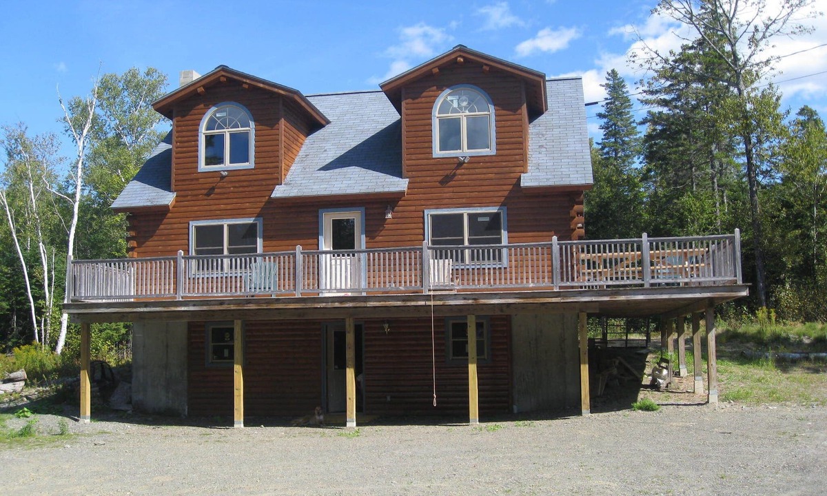 Greenville House | Family Friendly, quiet AND convenient to all that Moosehead has to offer!