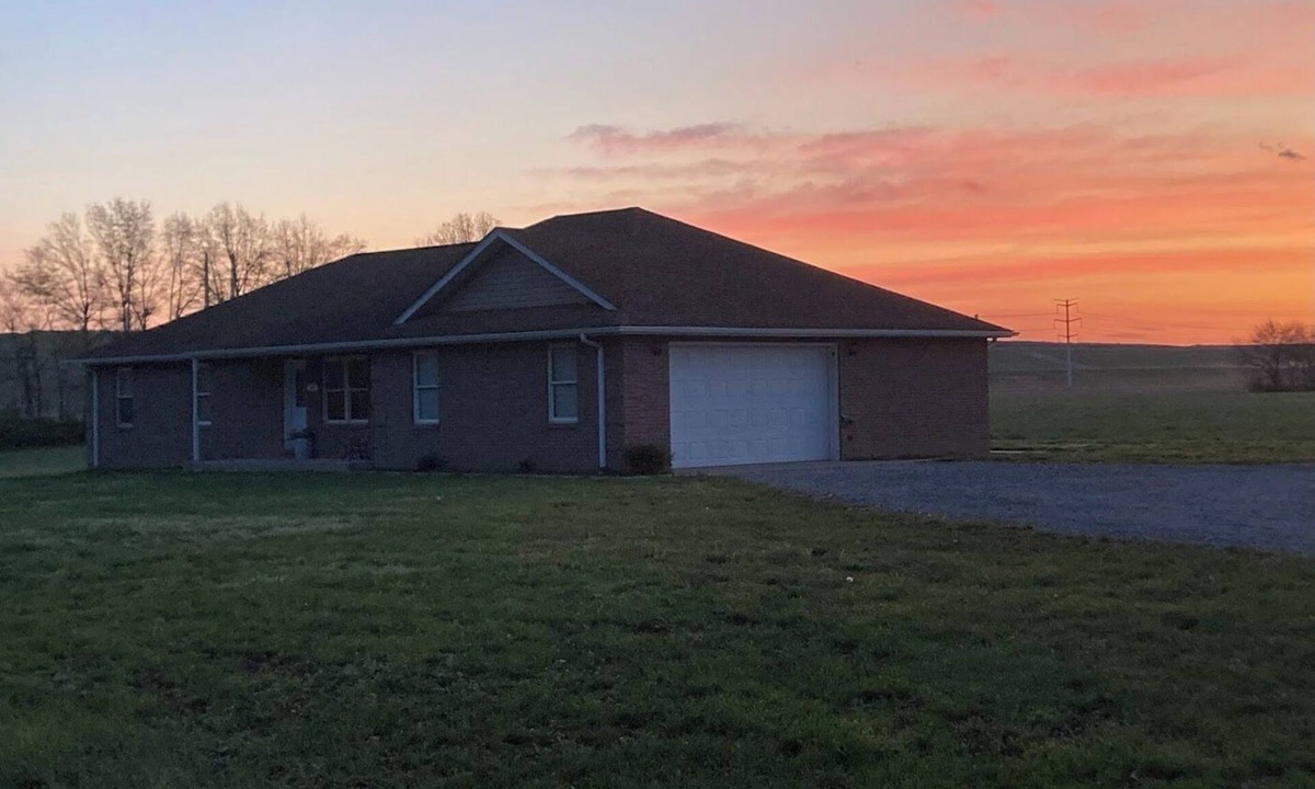Washington County House | Farmstead home w/hot tub