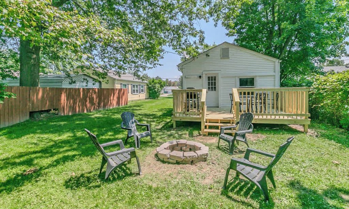 Mentor Headlands House | Fisherman's Cottage, 3BR Lake Erie Retreat