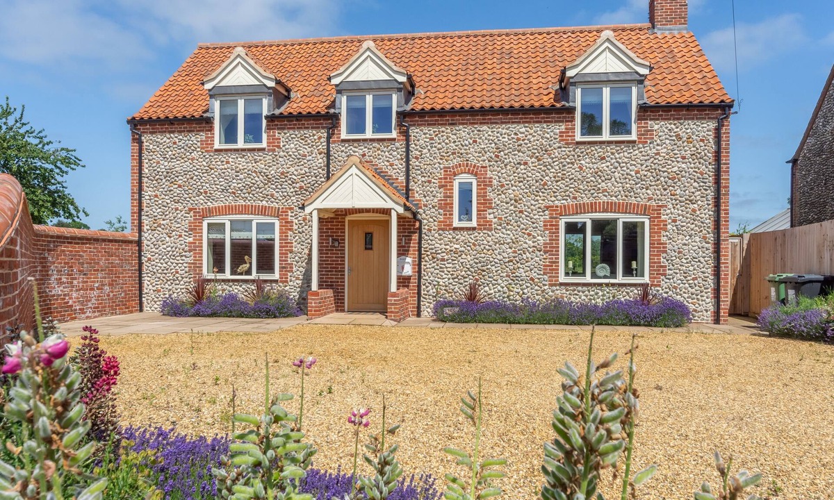 Wighton House | Flint House (W), Wighton, Norfolk